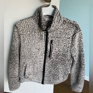 Fluffy jacket- Garage